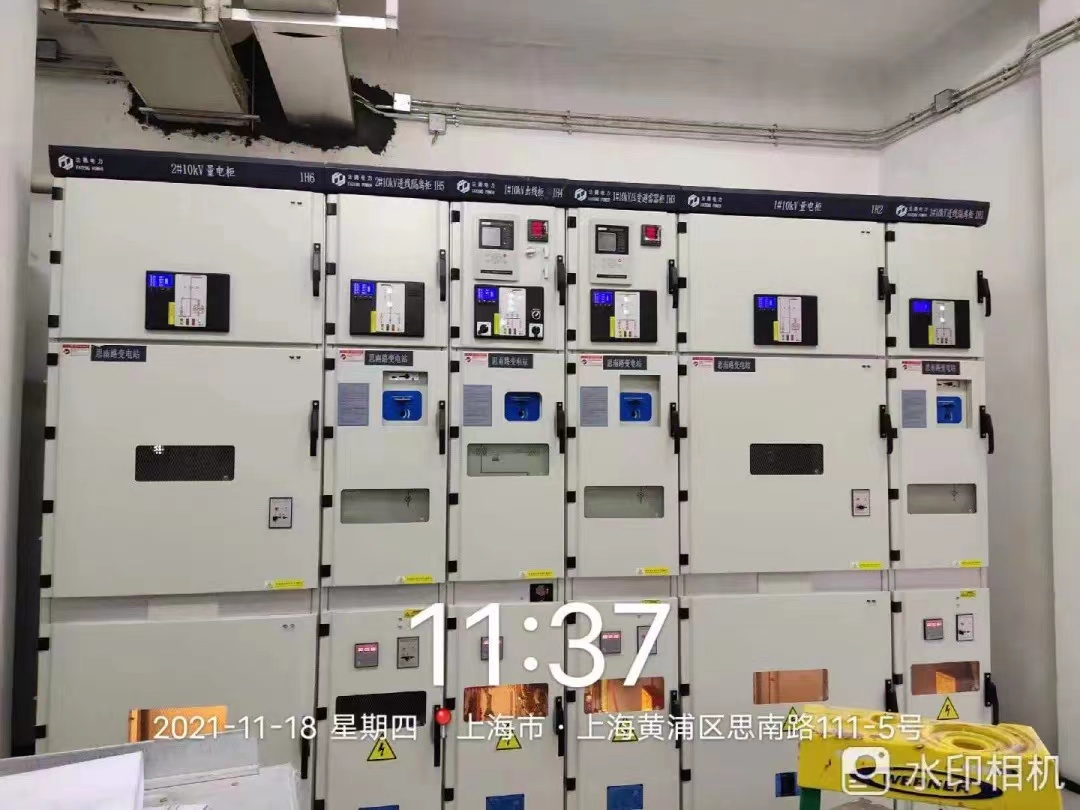 VGK400縱旋移開空氣絕緣柜、.jpg